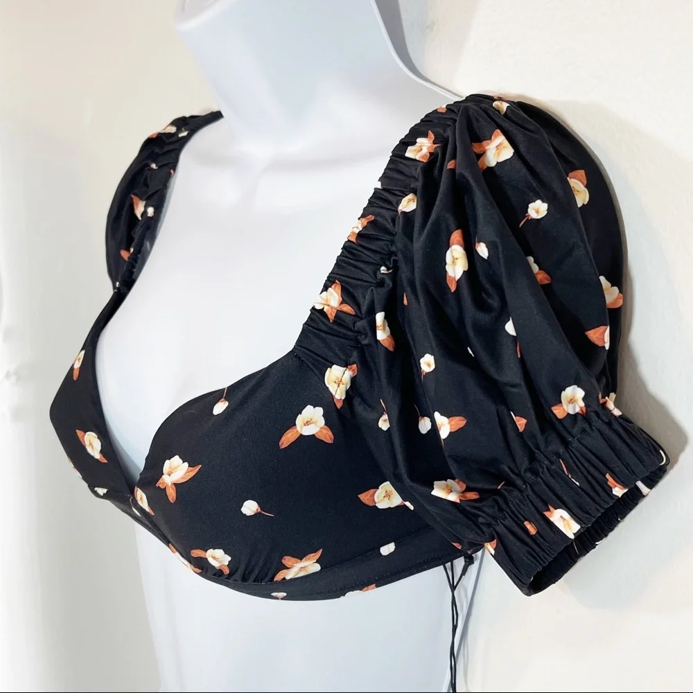 WeWoreWhat Bikini Top XS Floral Sweetheart Puff Sleeve Black - Picture 4 of 12